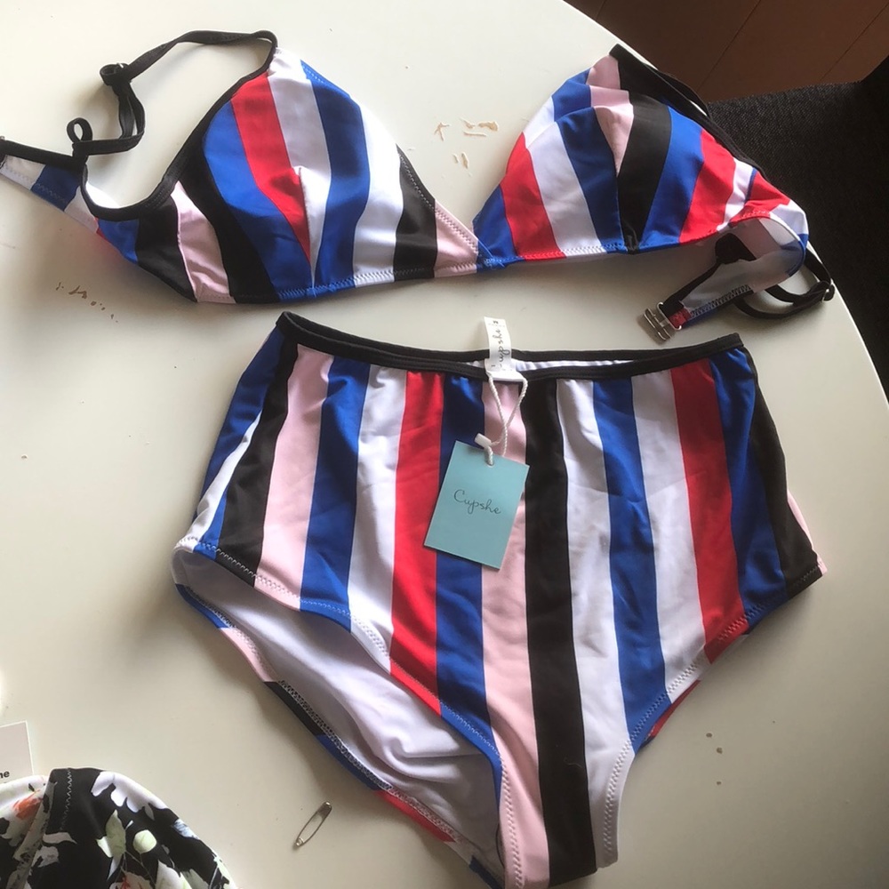 never worn striped bikini !